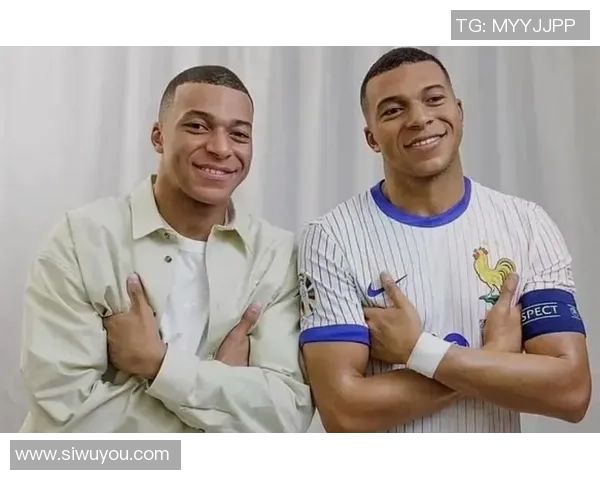 姆巴佩27岁生日：弟弟伊桑暖心庆祝，幼年合照引发球迷热议！